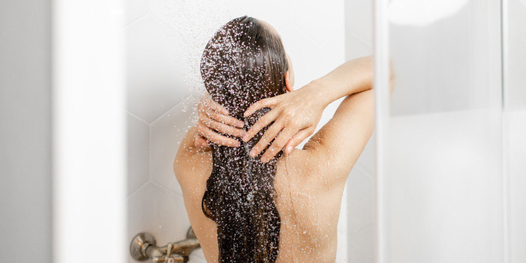 WATER-ONLY HAIR WASHING: WHAT YOU NEED TO KNOW
