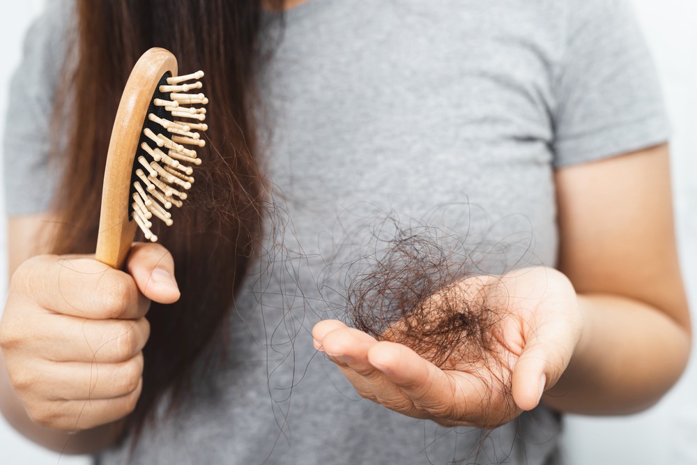 IS HAIR LOSS COMMON FOR WOMEN? 