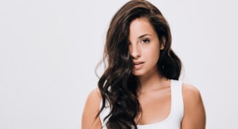 How to Get Shiny Hair: 13 Essential Tips